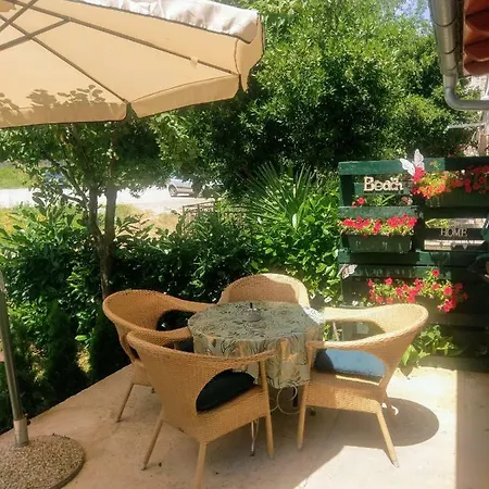 Lovely With Garden And Terrace *
