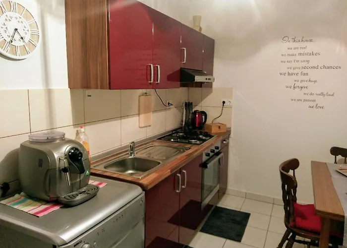Lovely With Garden And Terrace Apartmán *