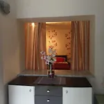 Lovely With Garden And Terrace 아파트