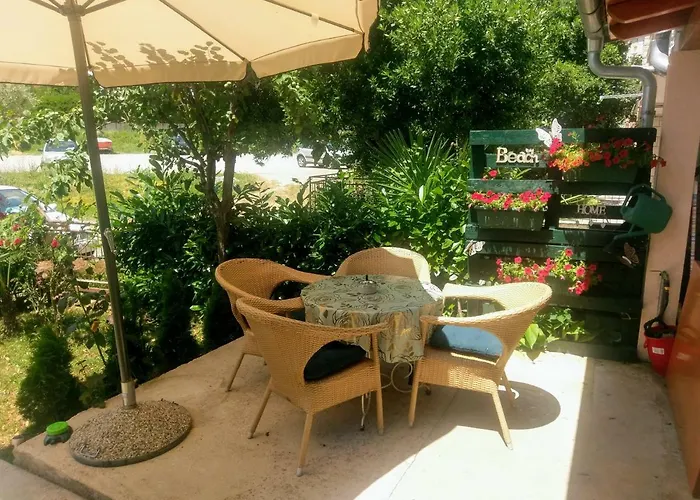 Lovely With Garden And Terrace *